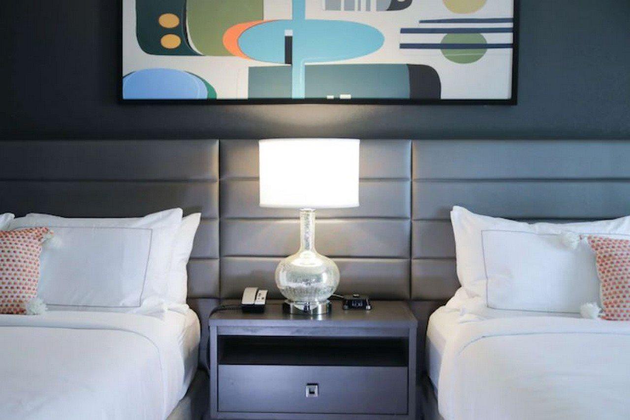 The Rewind West Des Moines, Tapestry Collection By Hilton Hotel Exterior photo