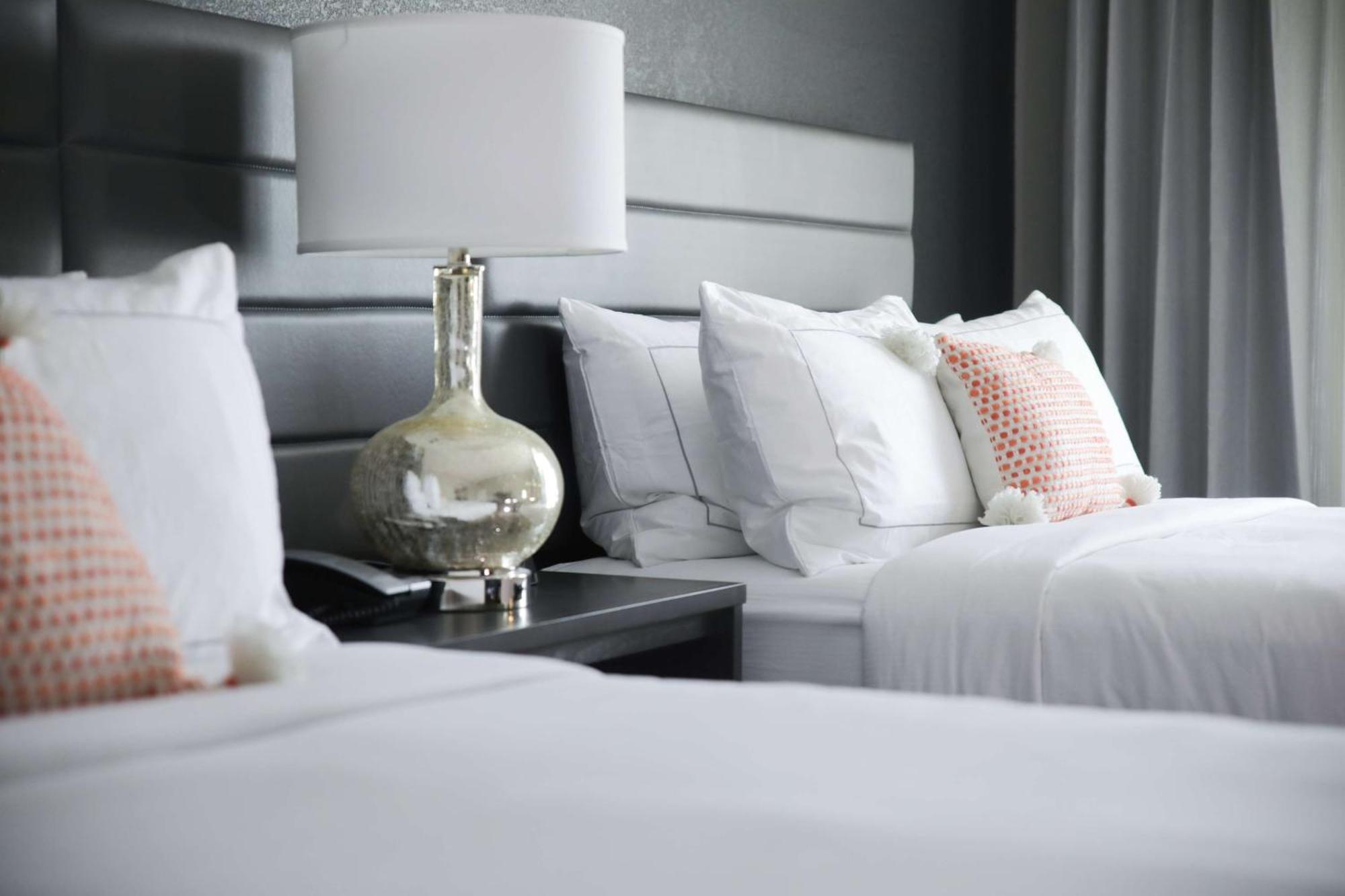 The Rewind West Des Moines, Tapestry Collection By Hilton Hotel Exterior photo