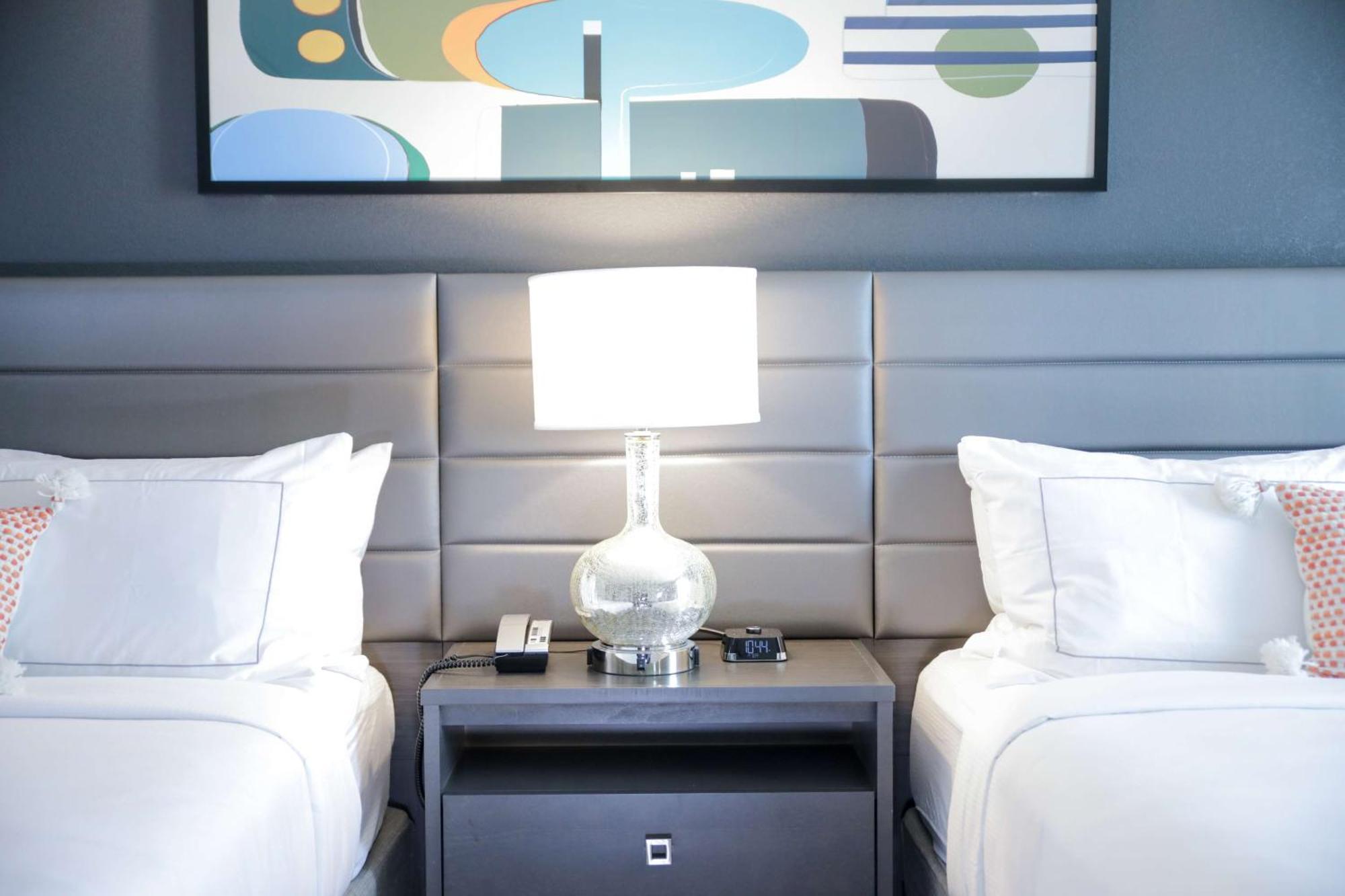 The Rewind West Des Moines, Tapestry Collection By Hilton Hotel Exterior photo