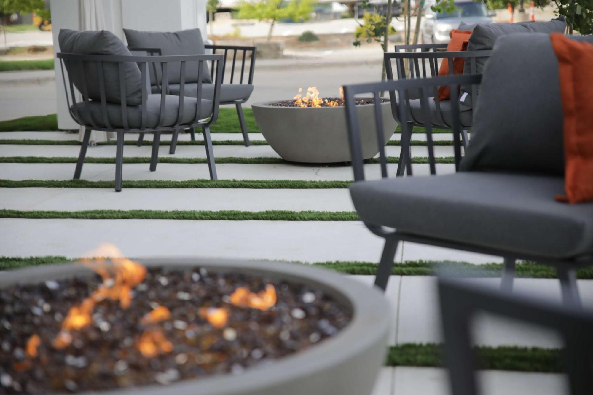 The Rewind West Des Moines, Tapestry Collection By Hilton Hotel Exterior photo